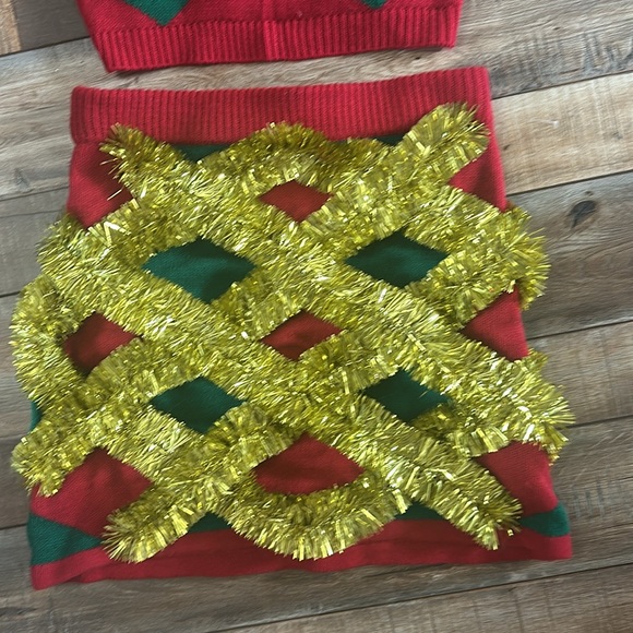 Women’s size extra small two-piece Christmas sweater dress - Picture 3 of 4